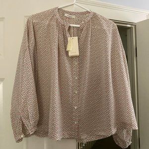 Doen Blouse, Red flowers on a neutral background, size XS